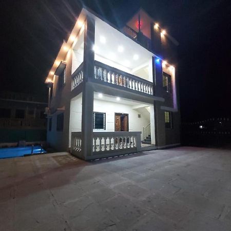 A2Zroomz Aarya Villa 4 Bhk Lonavala Exterior photo